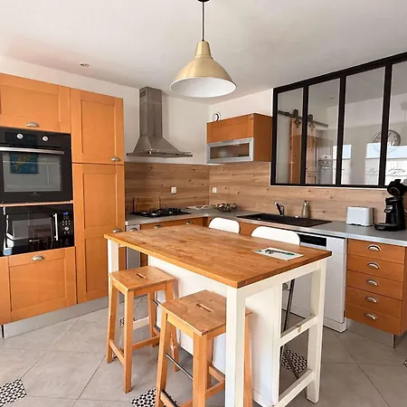 Ferienhaus Charmante Maison De Village A Saint-pierre-d'oleron, Ideale Pour 4 Personnes - Fr-1-778-52 Saint-Pierre-d'Oleron